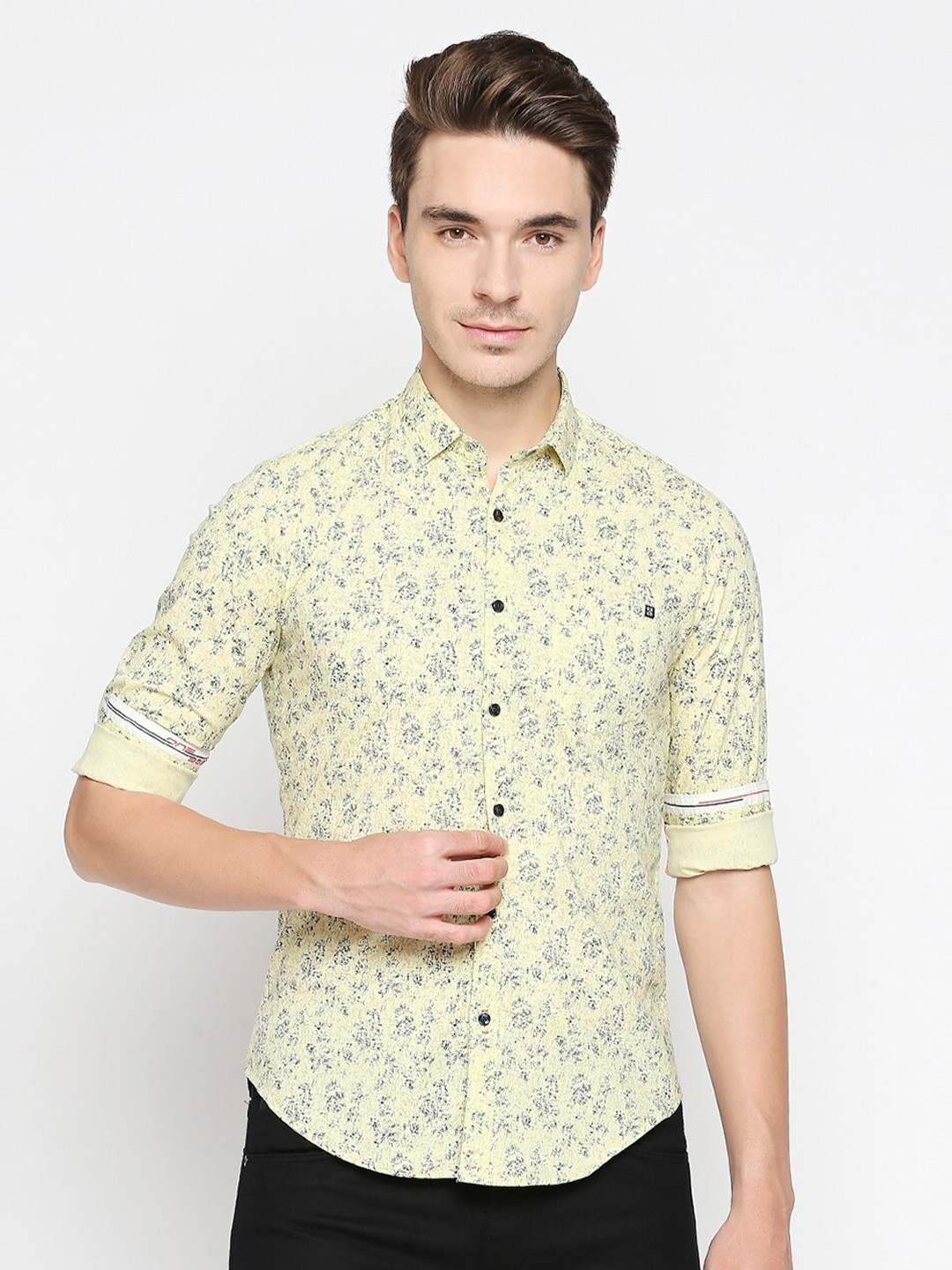 

Killer Spread Collar Slim Fit Abstract Printed Casual Shirt, Yellow