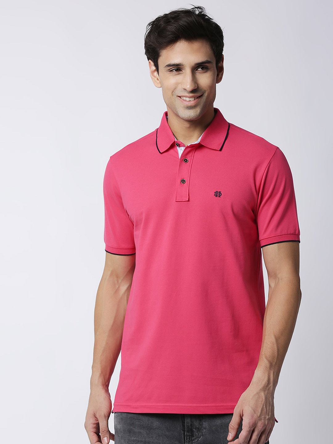 

DRAGON HILL Men Fuchsia Polo Collar Applique Slim Fit T-shirt