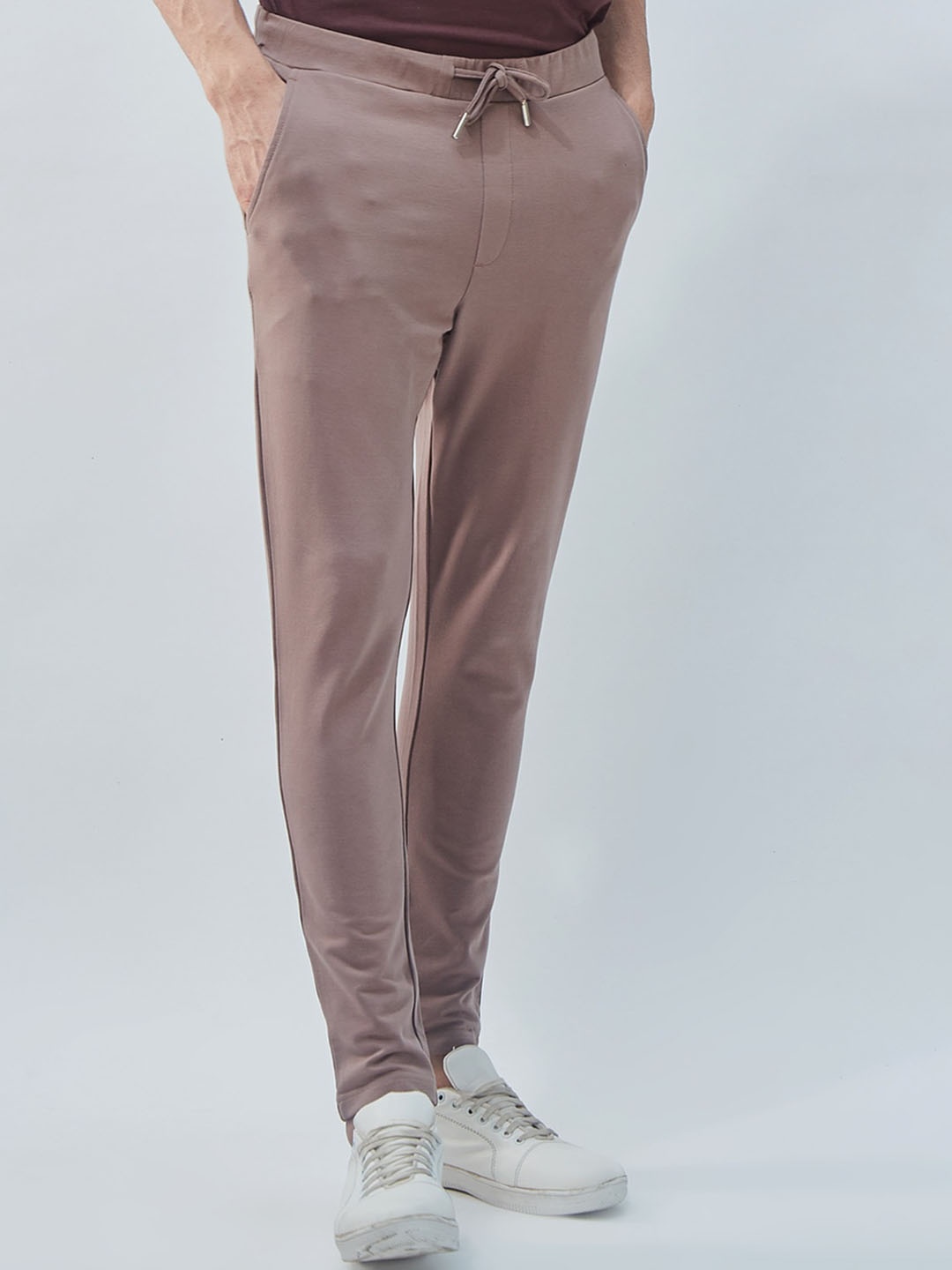 

Beyours Men Mid-Rise Cotton Track Pants, Brown