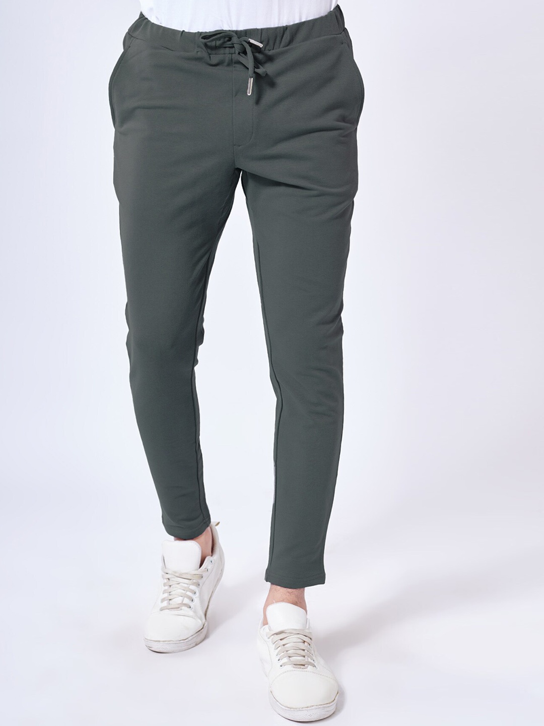 

Beyours Men Mid-Rise Cotton Track Pants, Grey
