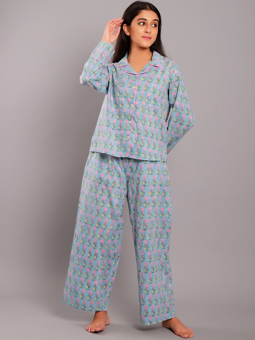 

GAURANCHE Foral Printed Pure Cotton Night suit, Blue