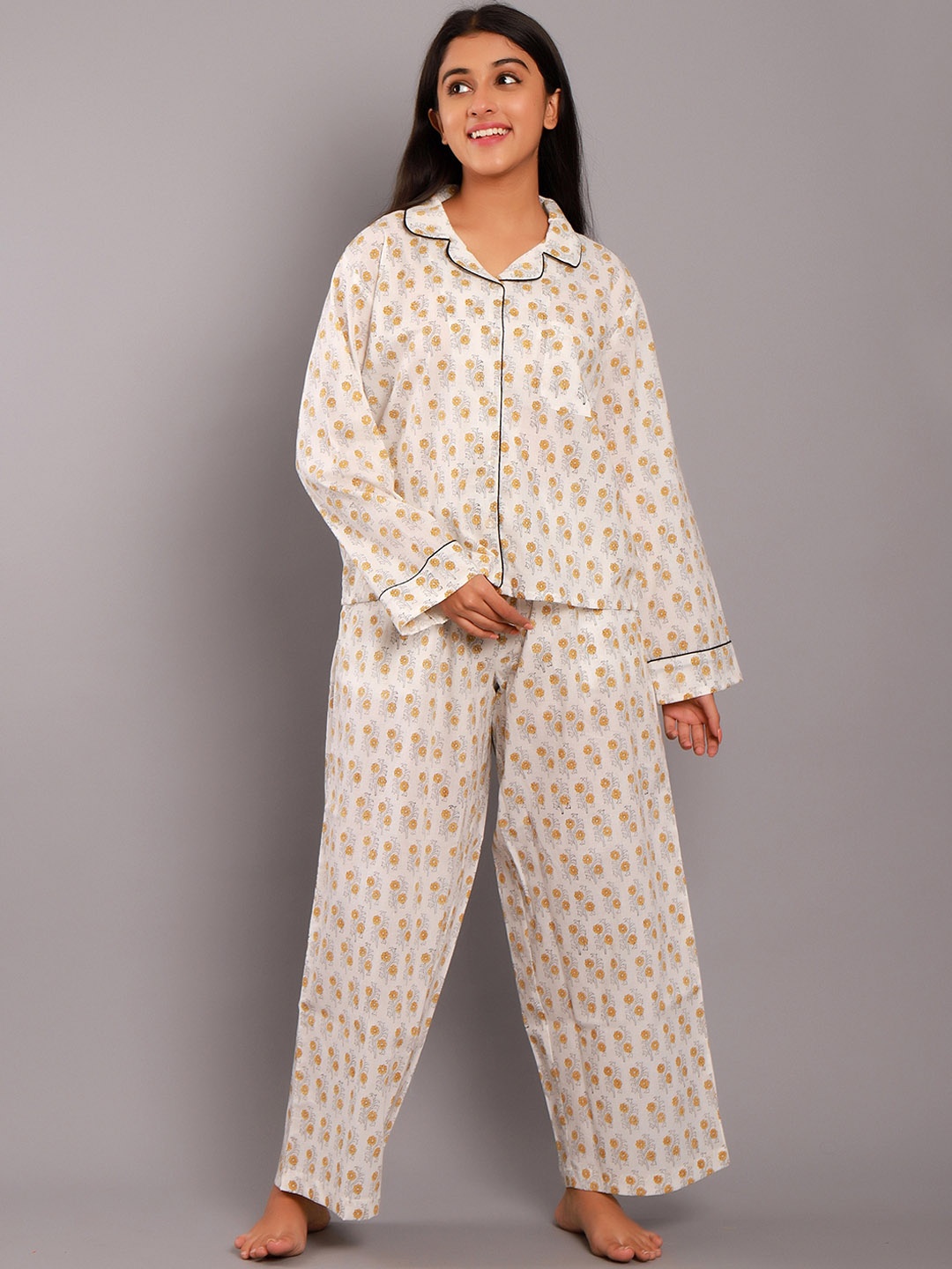 

GAURANCHE Floarl Printed Pure Cotton Night Suit, Beige