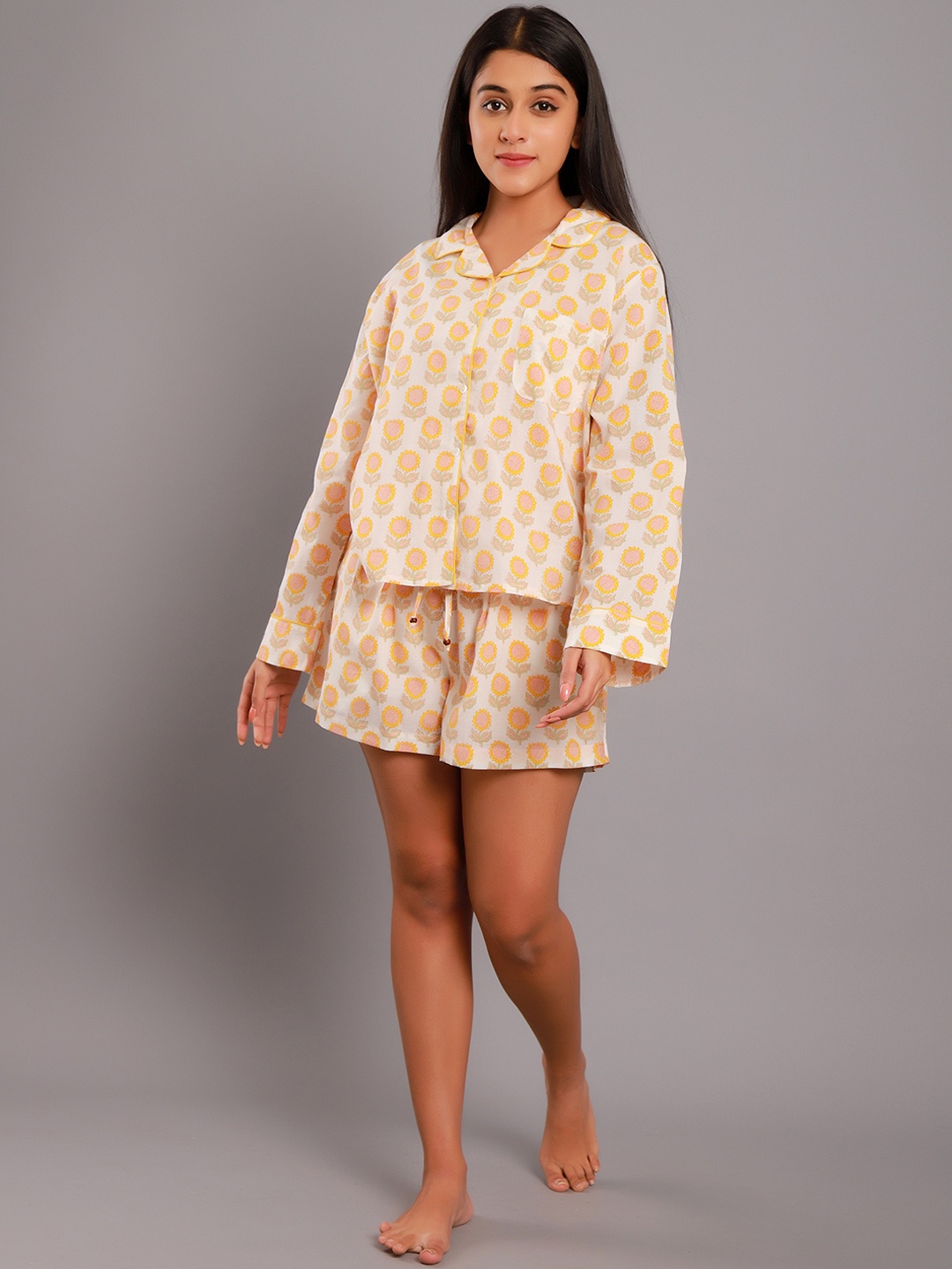 

GAURANCHE Floral Printed Pure Cotton Night suit, Beige