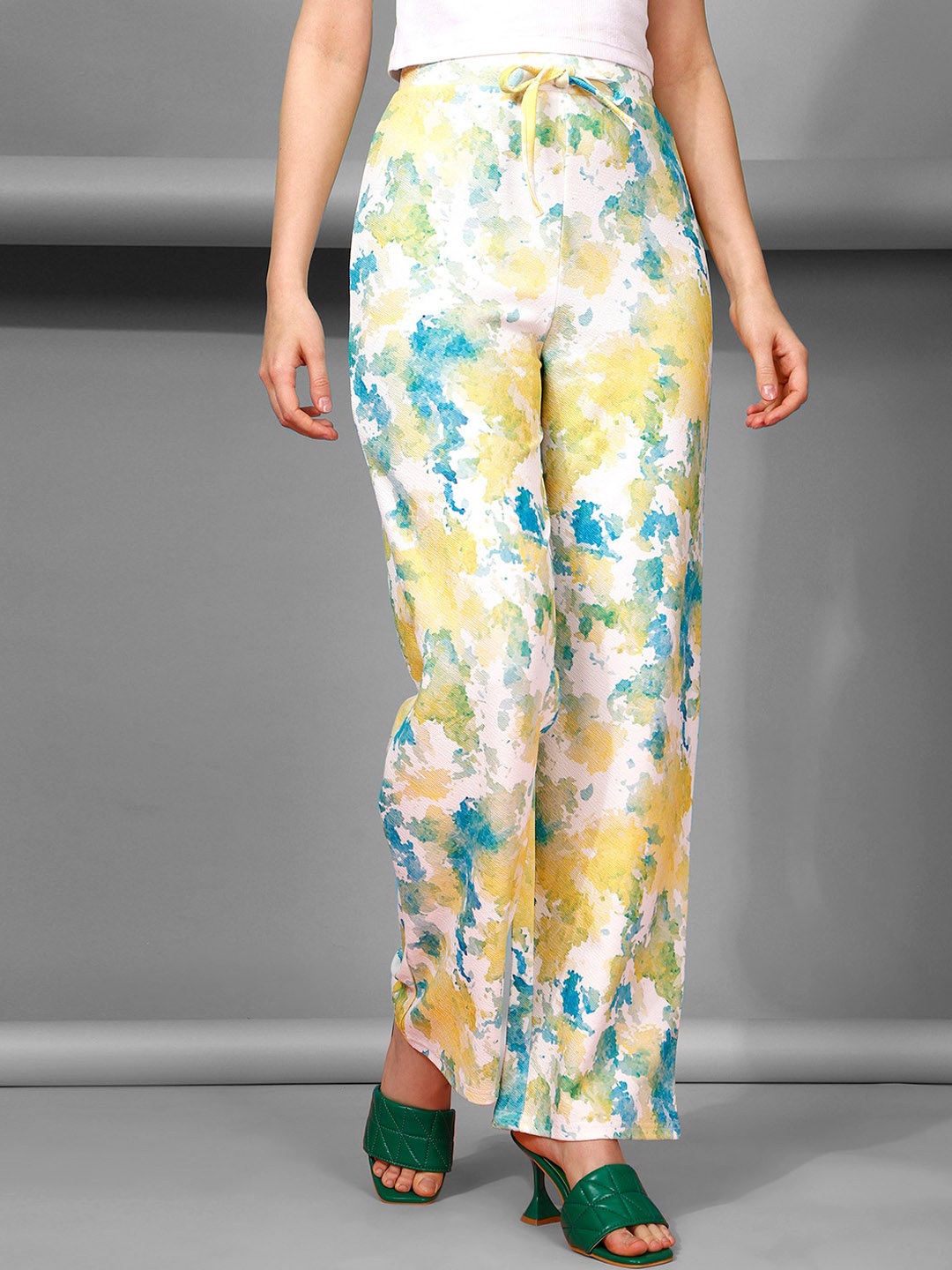 

Selvia Women Abstract Printed Easy Wash Parallel Trousers, Yellow