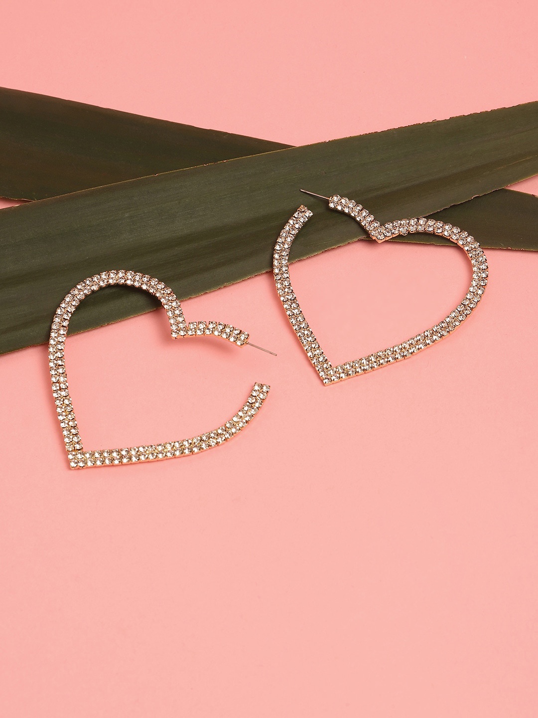 

SOHI Gold-Plated Heart Shaped Hoop Earrings
