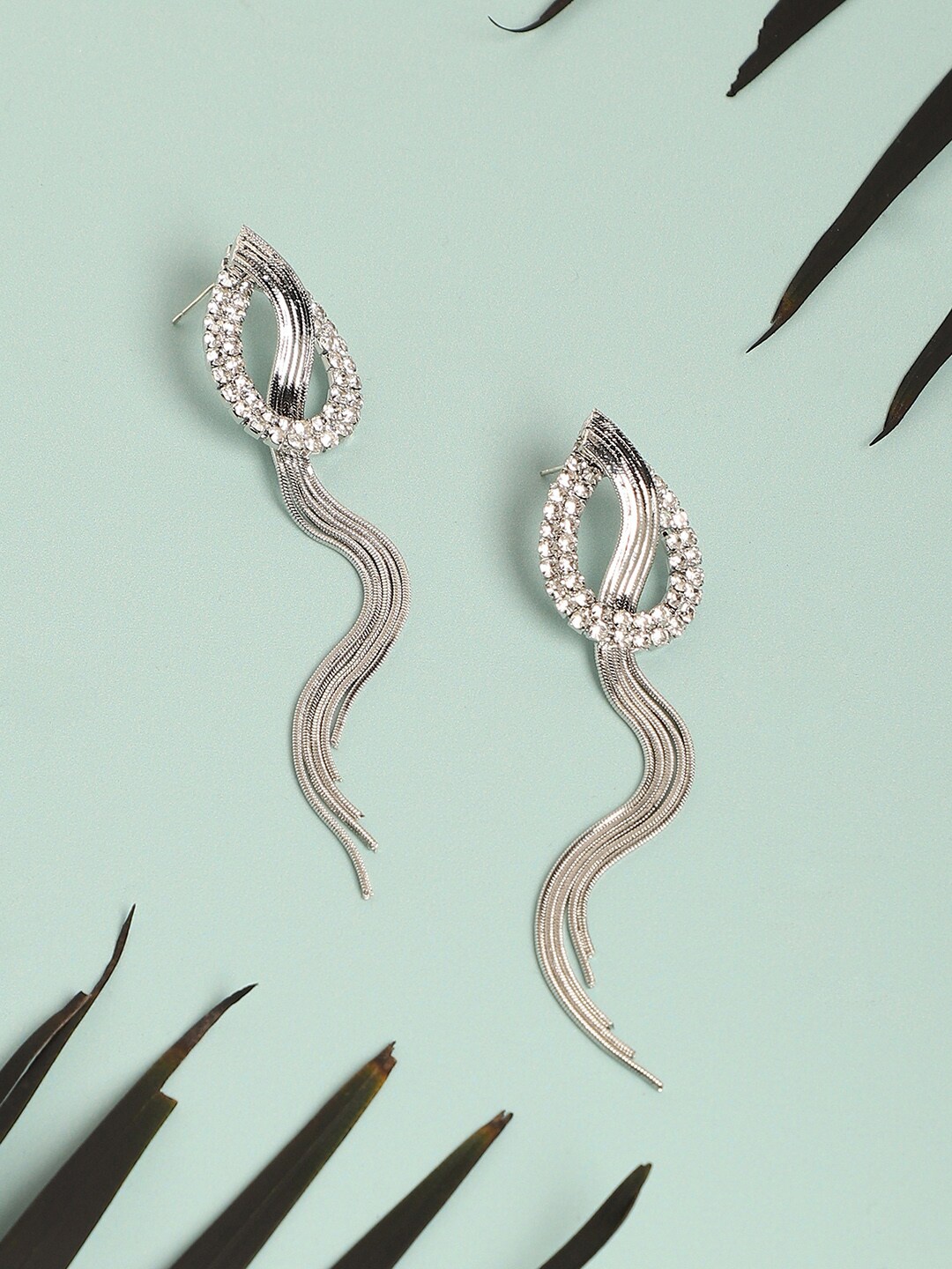 

SOHI Silver-Plated Teardrop Shaped Drop Earrings