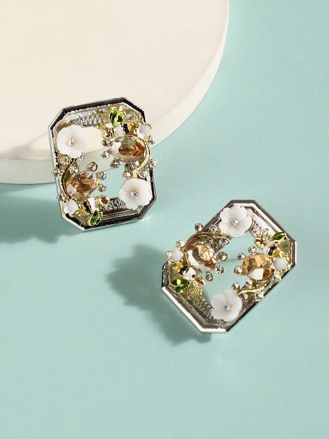 

SOHI Silver-Toned Square Studs Earrings