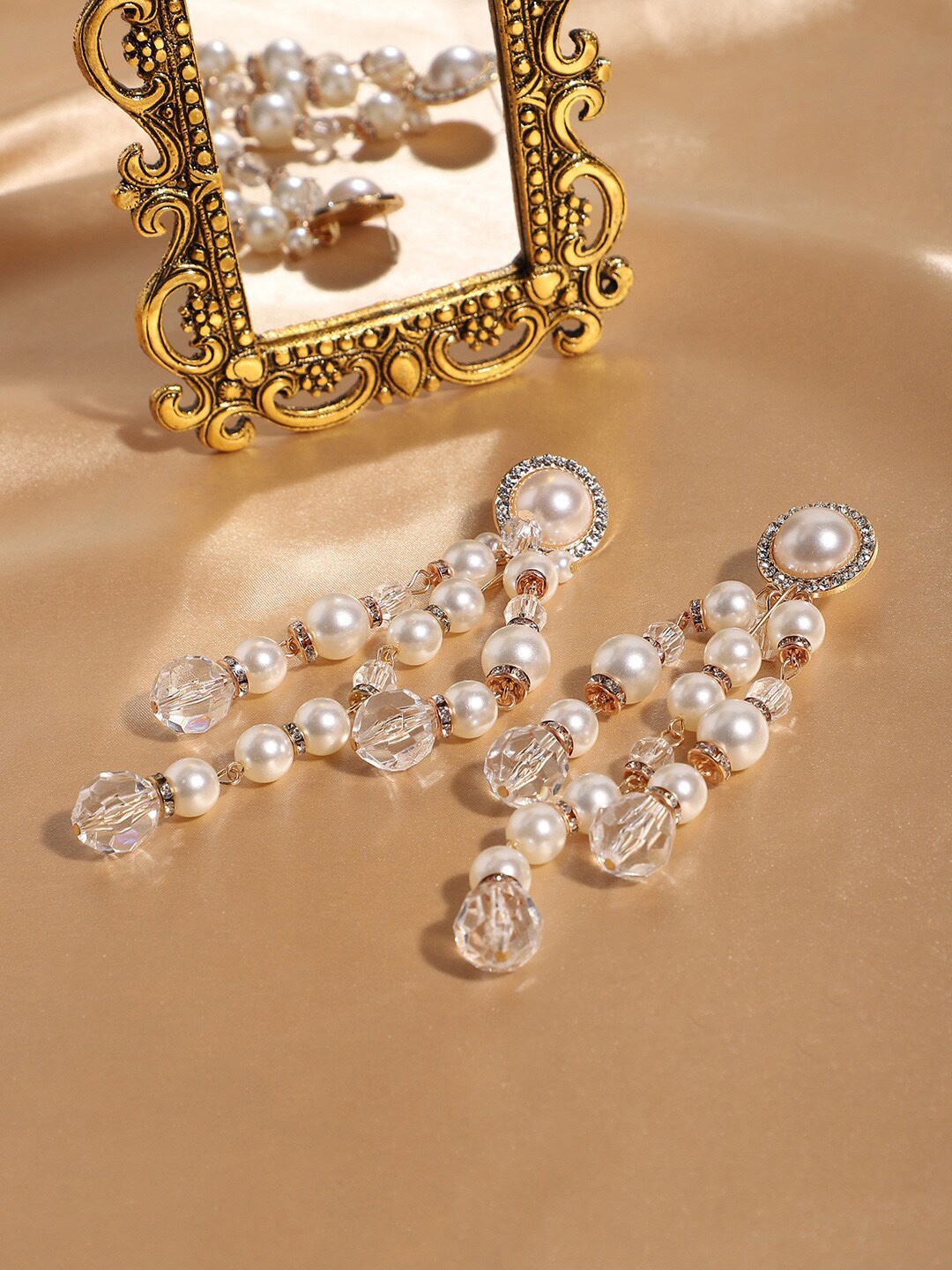 

SOHI Gold-Plated Beaded Drop Earrings