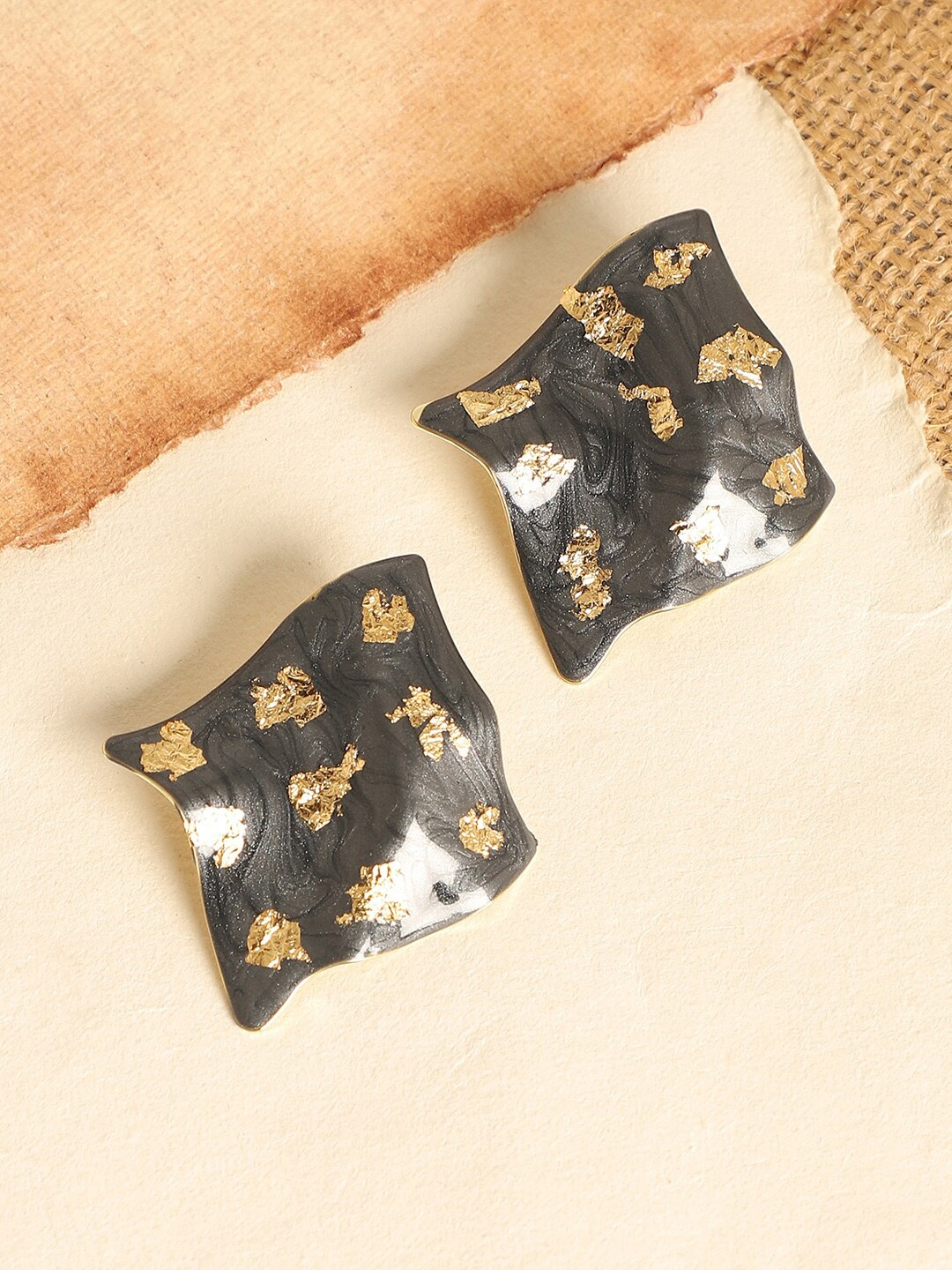 

SOHI Gold-Plated Contemporary Studs Earrings