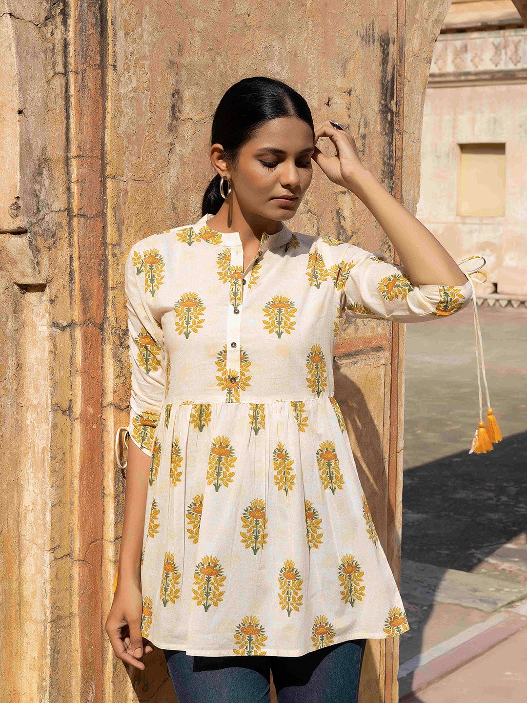 

Ragavi Floral Printed Mandarin Collar Tie Up Sleeves Cotton Tunic, White