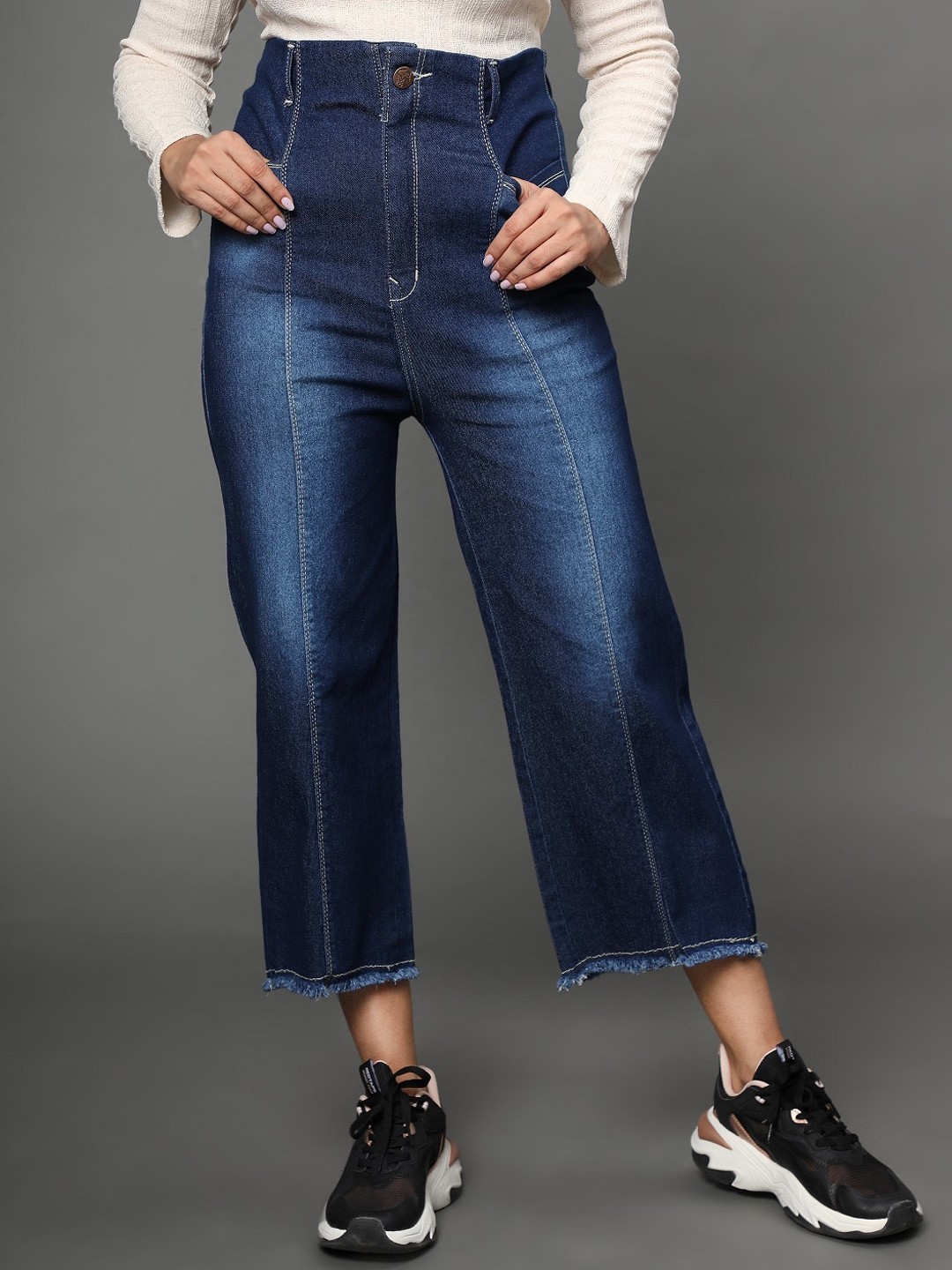 

AngelFab Women Jean Relaxed Fit High-Rise Light Fade Jeans, Navy blue
