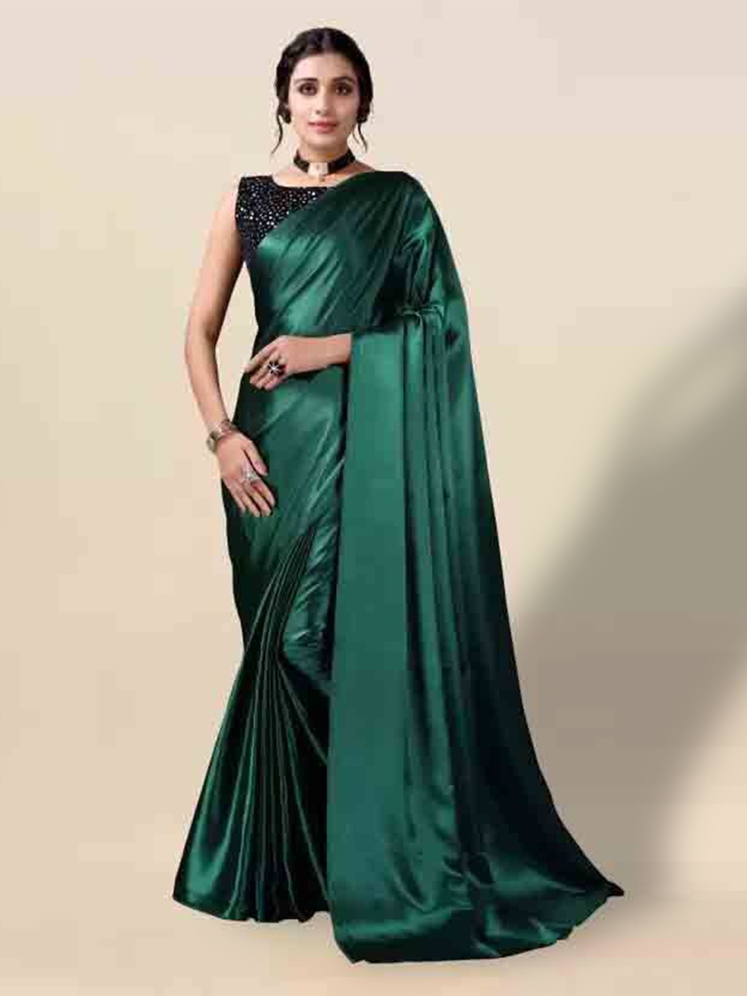 

MAGMINA Solid Satin Saree, Green