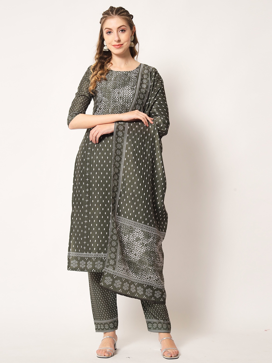 

Globon Impex Ethnic Motifs Printed Unstitched Dress Material, Olive