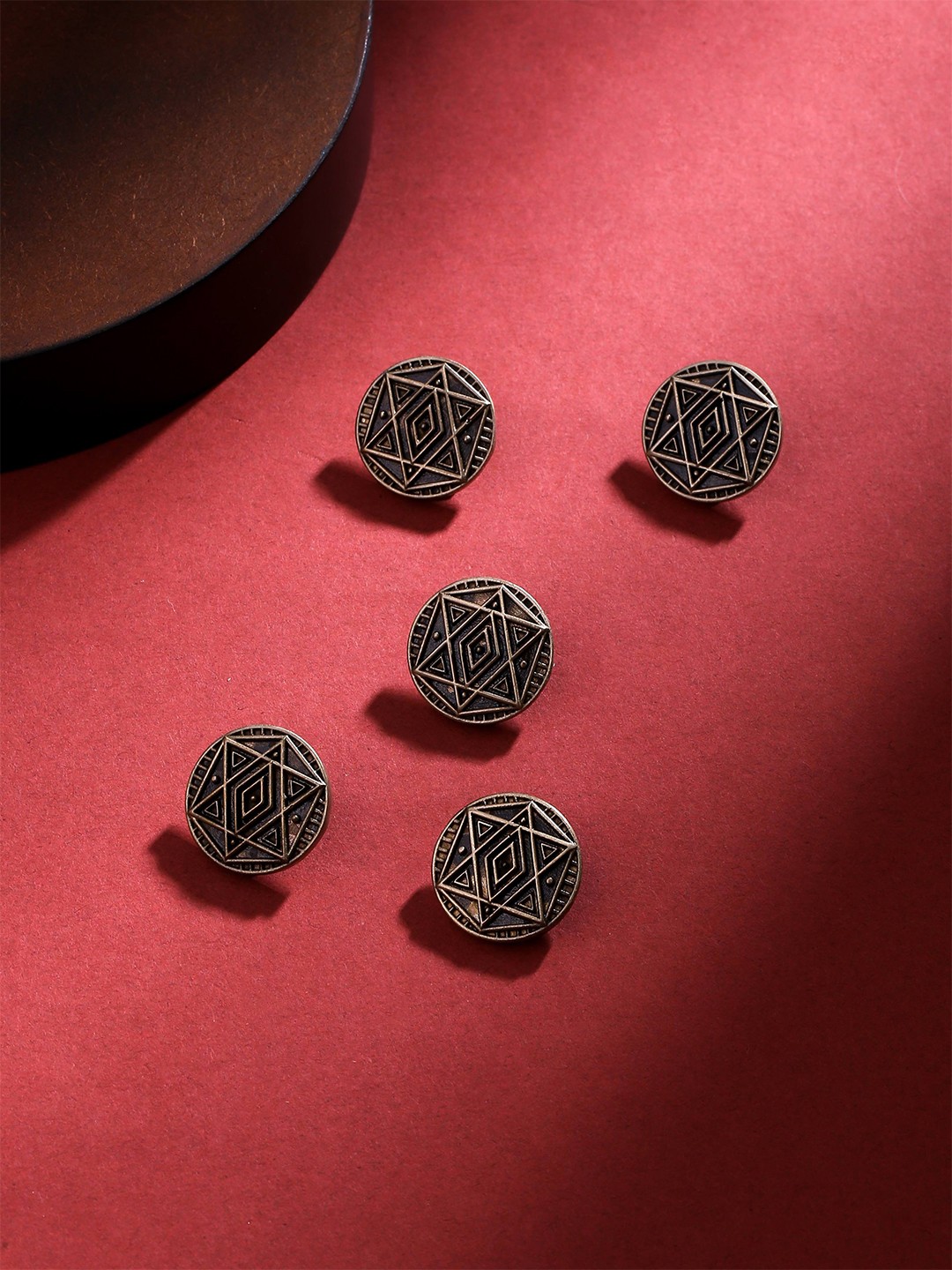 

COSA NOSTRAA Men Set of 5 Pentagon Fractal Button, Metallic