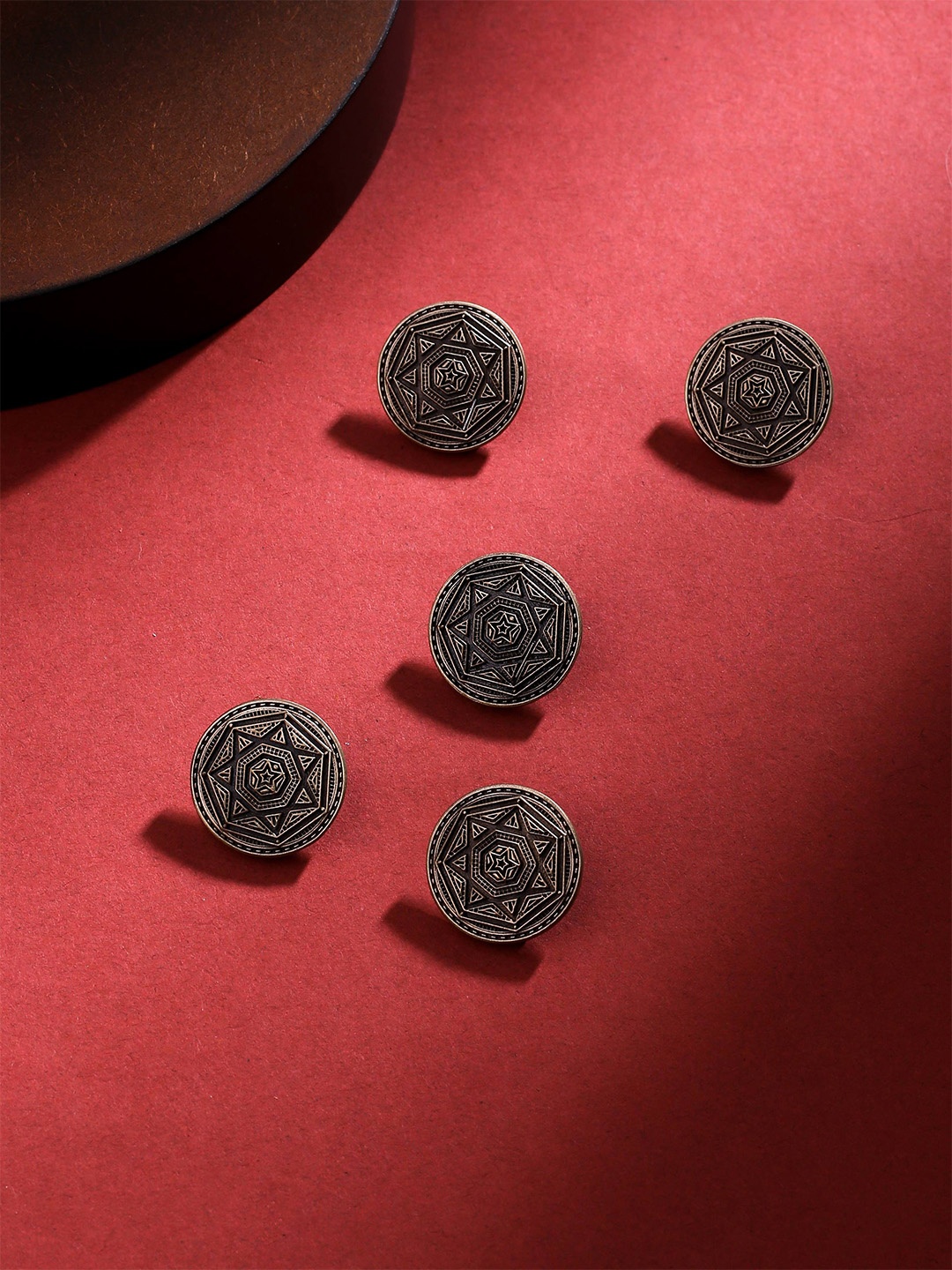 

COSA NOSTRAA Men Set of 5 Guiding Star Buttons, Metallic
