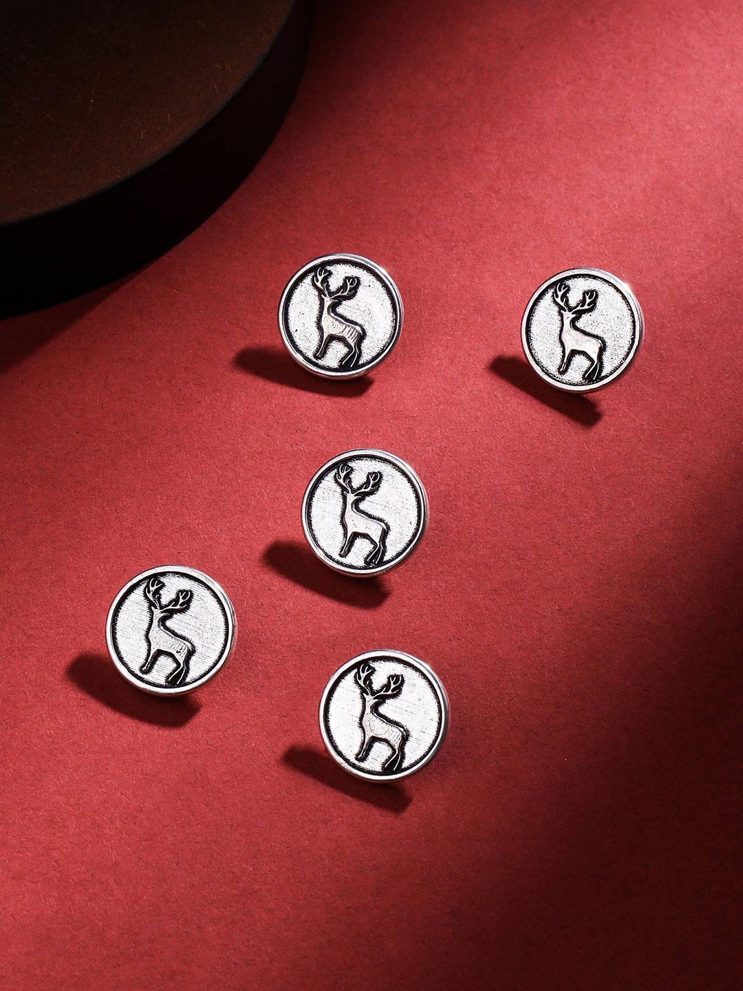 

COSA NOSTRAA Set Of 5 Circular Daring Deer Textured Buttons, Silver