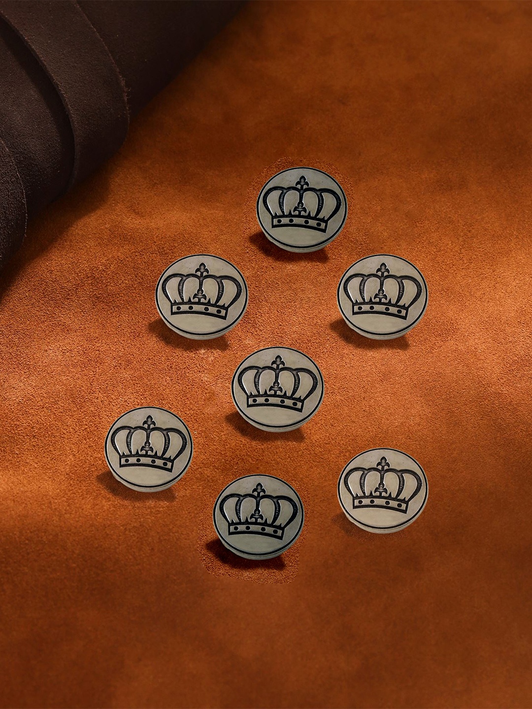 

COSA NOSTRAA Men Set of 7 Elite Crown Buttons, Metallic