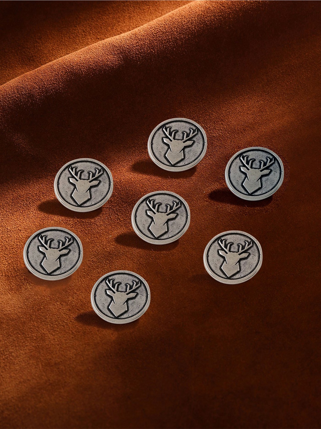 

COSA NOSTRAA Men Set of 7 Imperial Stag Buttons, Metallic