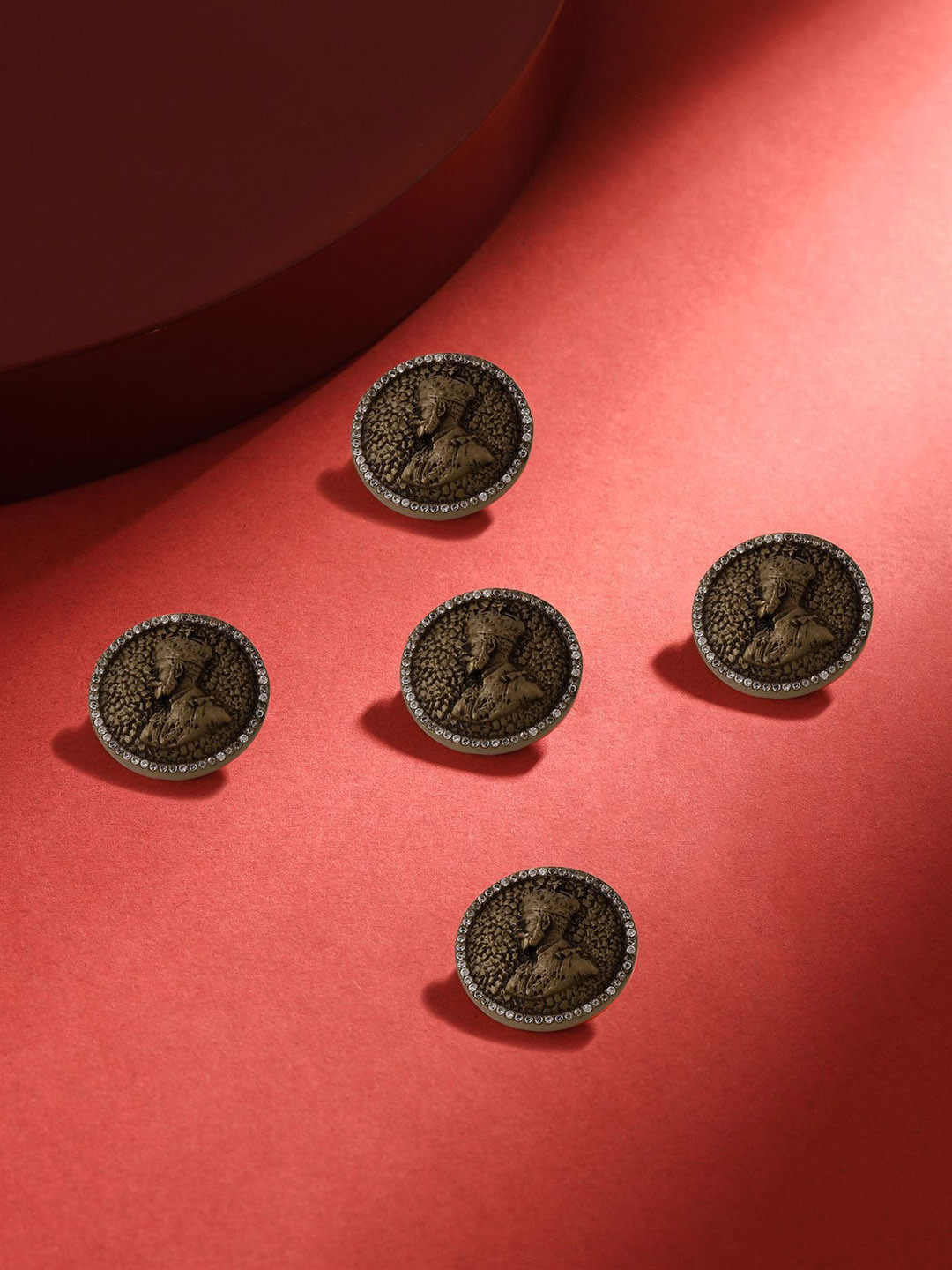 

COSA NOSTRAA Men Set Of 5 Nobel King Buttons, Metallic