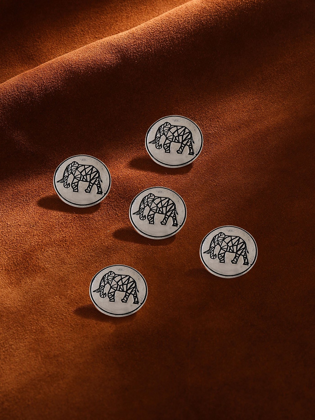 

COSA NOSTRAA Set Of 5 Circular Daring Deer Textured Buttons, Silver