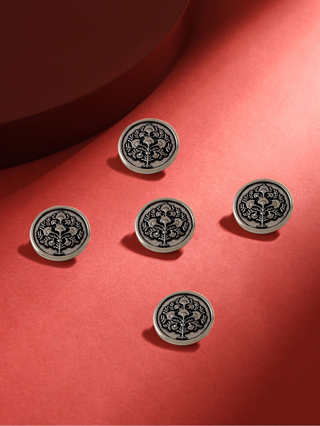 

COSA NOSTRAA Set of 5 Circular Daring Deer Textured Buttons, Grey