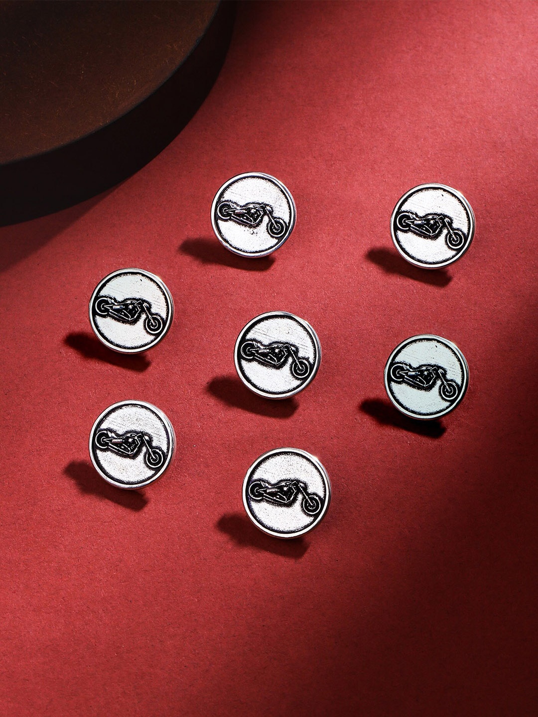 COSA NOSTRAA Set of 5 Circular Daring Deer Textured Buttons, Silver