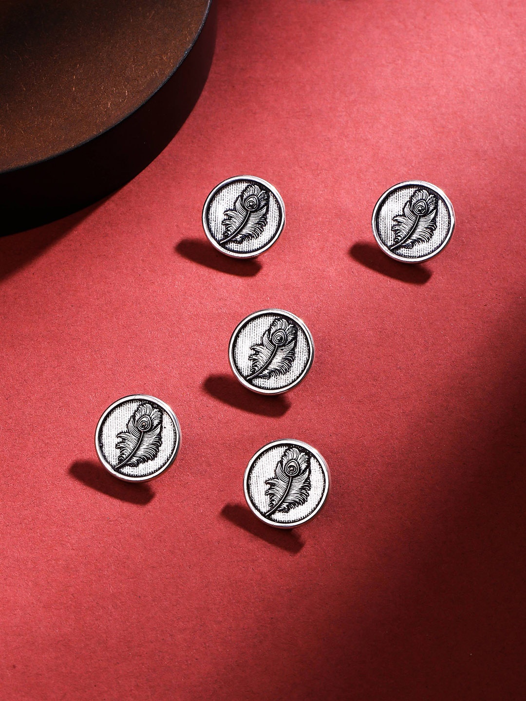 

COSA NOSTRAA Set of 5 Peacock Grace Buttons, Silver