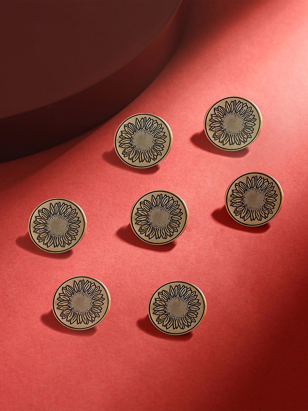 

COSA NOSTRAA Set Of 7 Circular Sunflower Glitter Textured Buttons, Copper