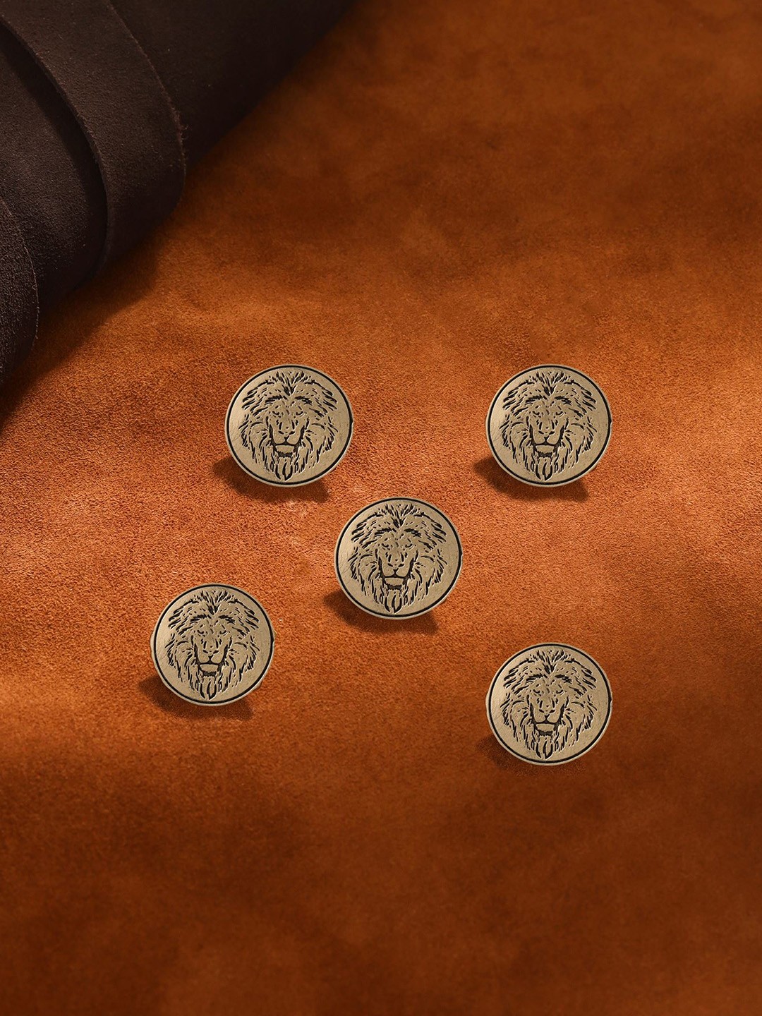 

COSA NOSTRAA Set of 5 Power Ruler Buttons, Gold