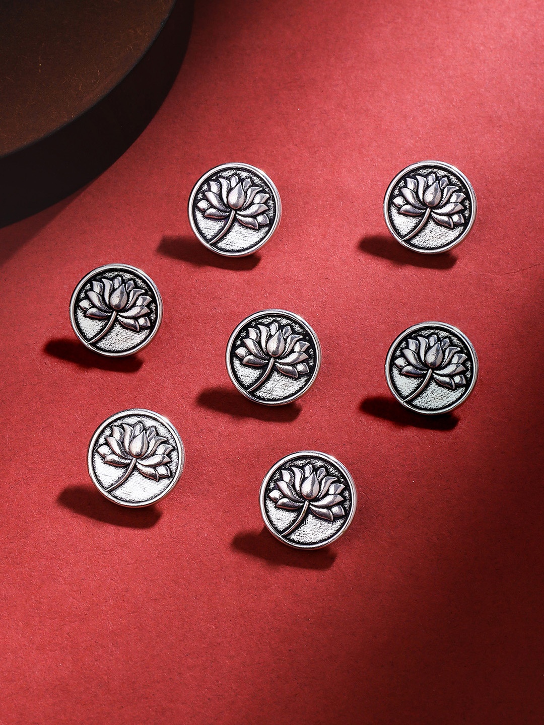 

COSA NOSTRAA Set of 7 Circular Textured Buttons, Silver