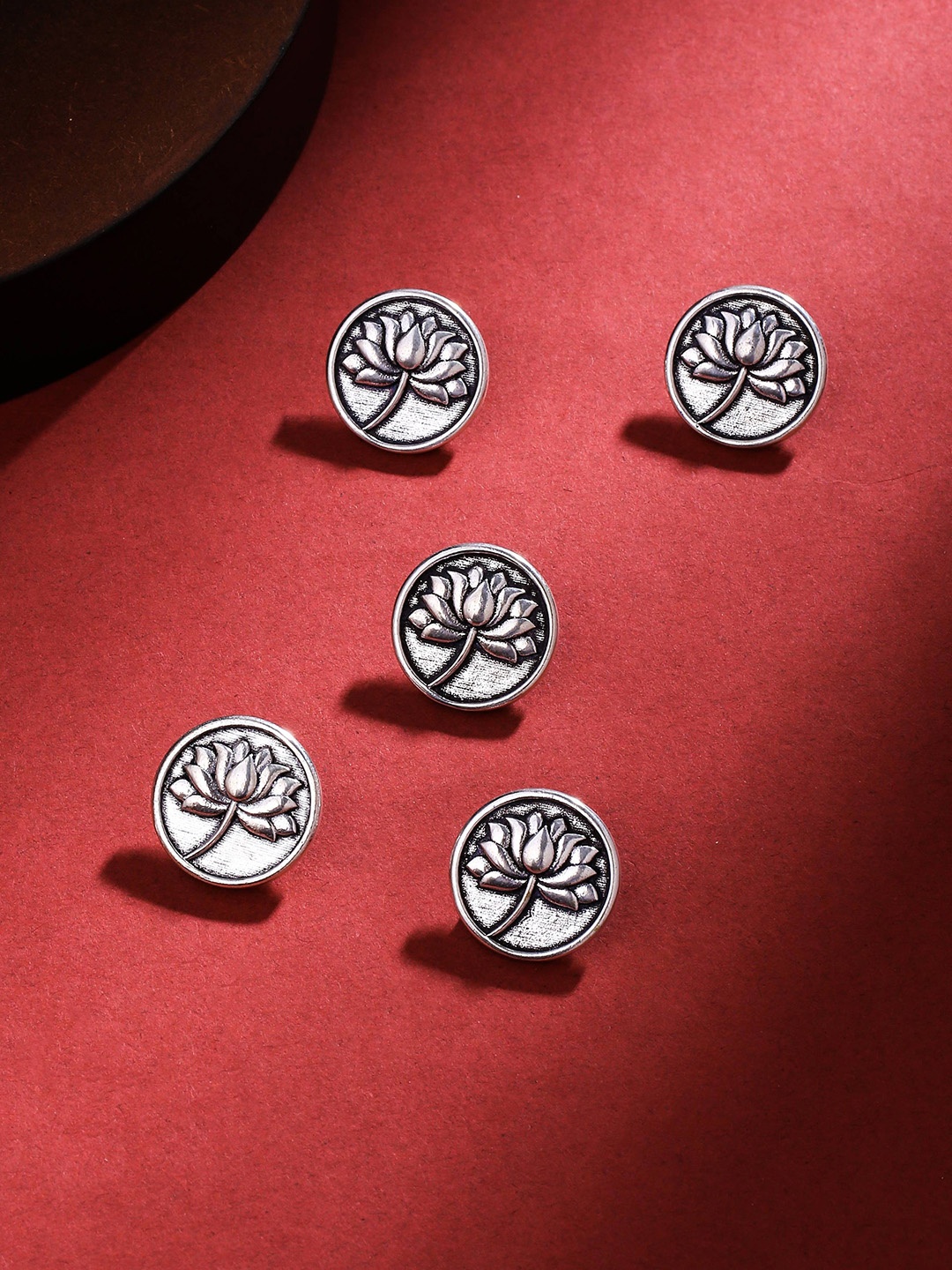 

COSA NOSTRAA Set of 5 Circular Divine Lotus Textured Buttons, Silver