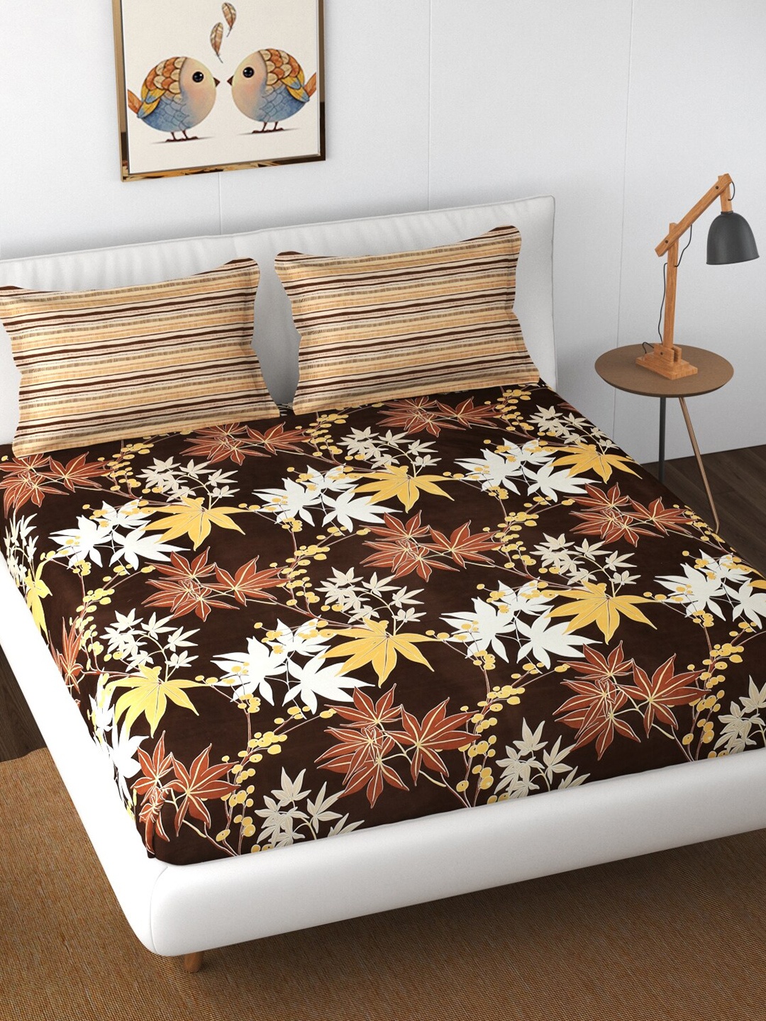 

Florida Brown & White Floral Microfiber 250 TC King Bedsheet With 2 Pillow Covers
