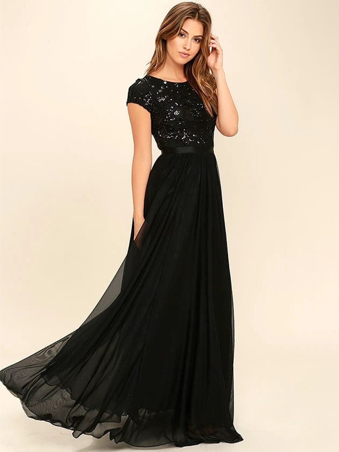 

Femvy Round Neck Sequined Detailed Maxi Dress, Black