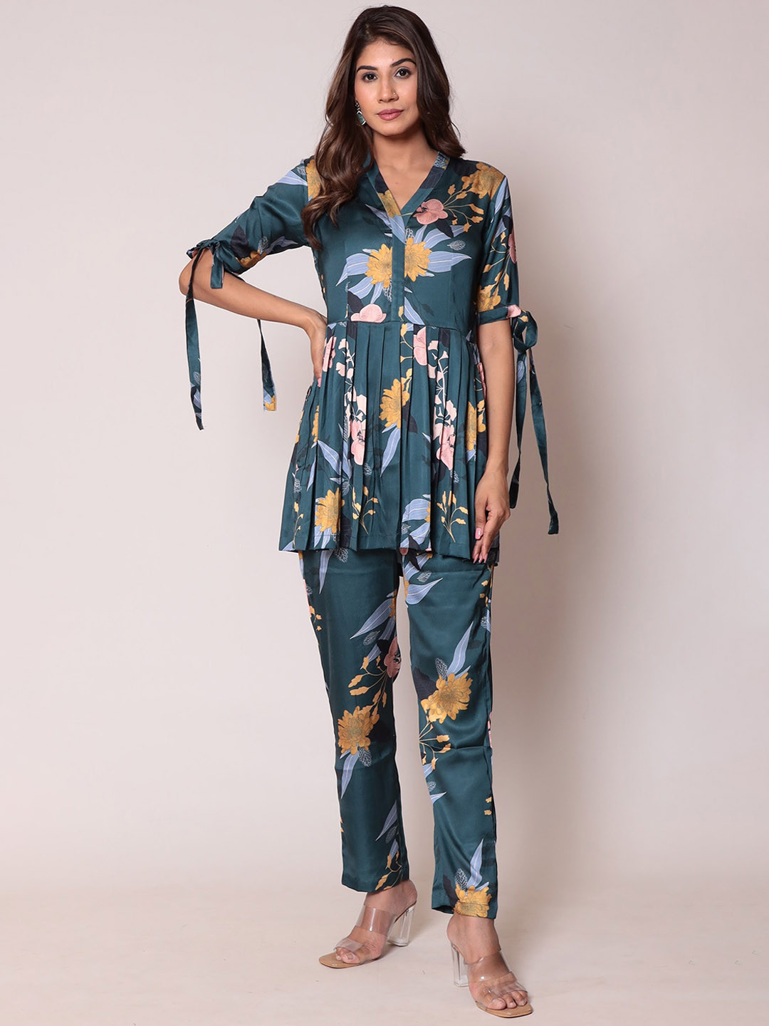

ZARI Floral Printed Gathered Detailed Tunic Top With Trouser Co-Ord Set, Green