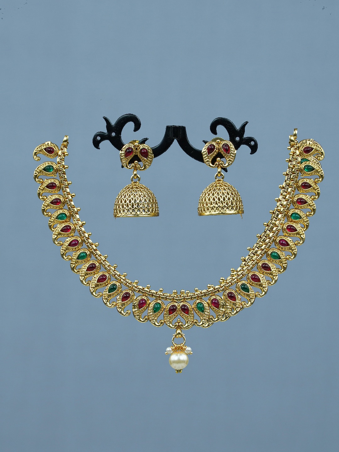 

Diksha collection Gold-Plated Stone-Studded & Beaded Jewellery Set