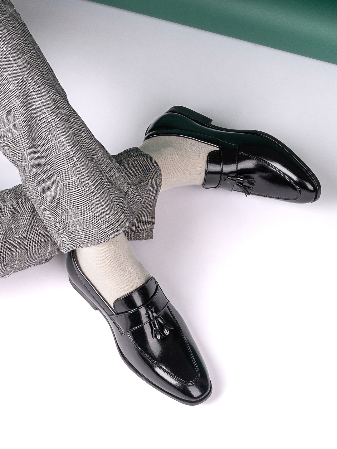 

FRANKROMELLO Men Tasselled Formal Loafers, Black