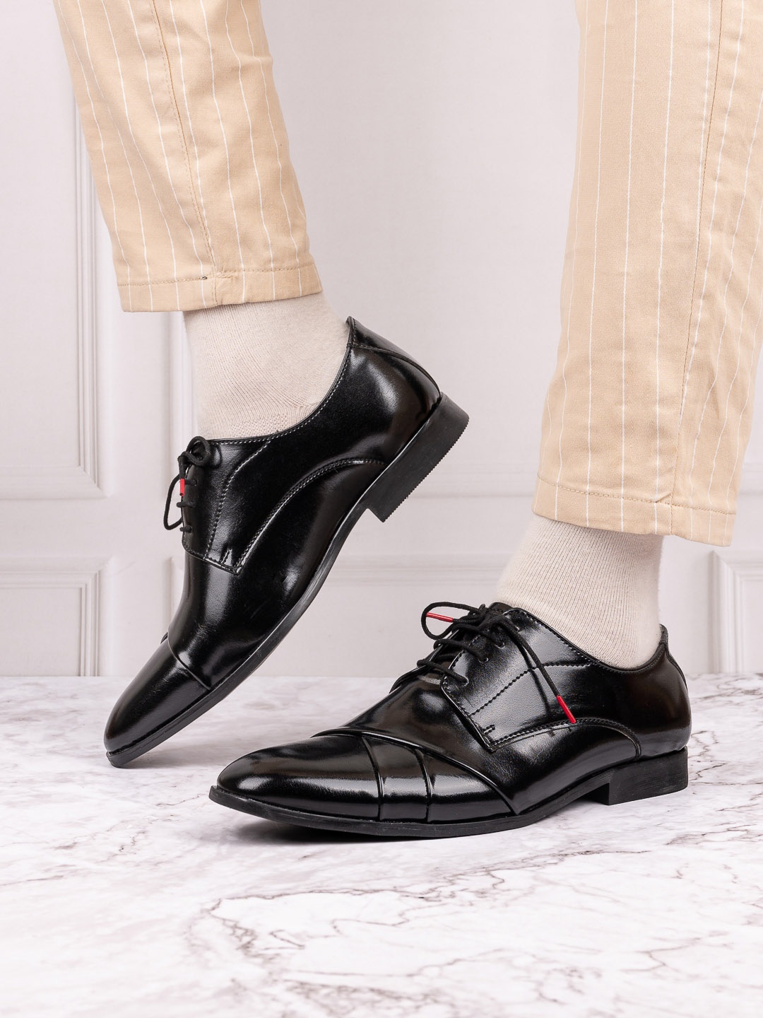 

FRANKROMELLO Men Lace-Up Formal Derbys, Black