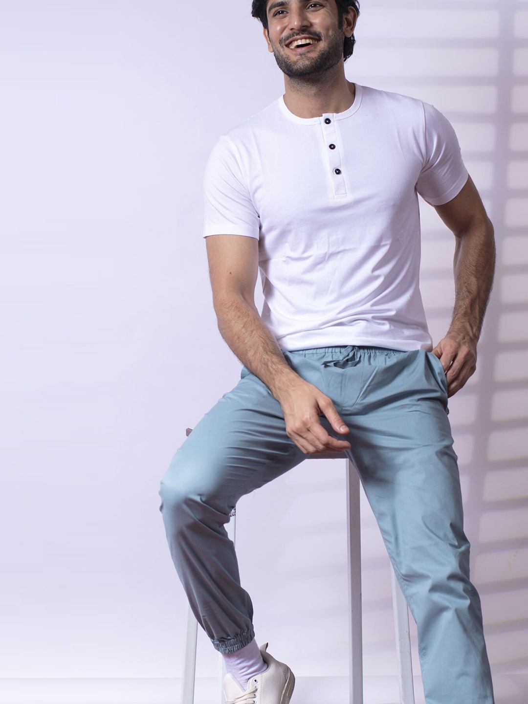 

Beyours Men Classic Chinos Trousers, Blue