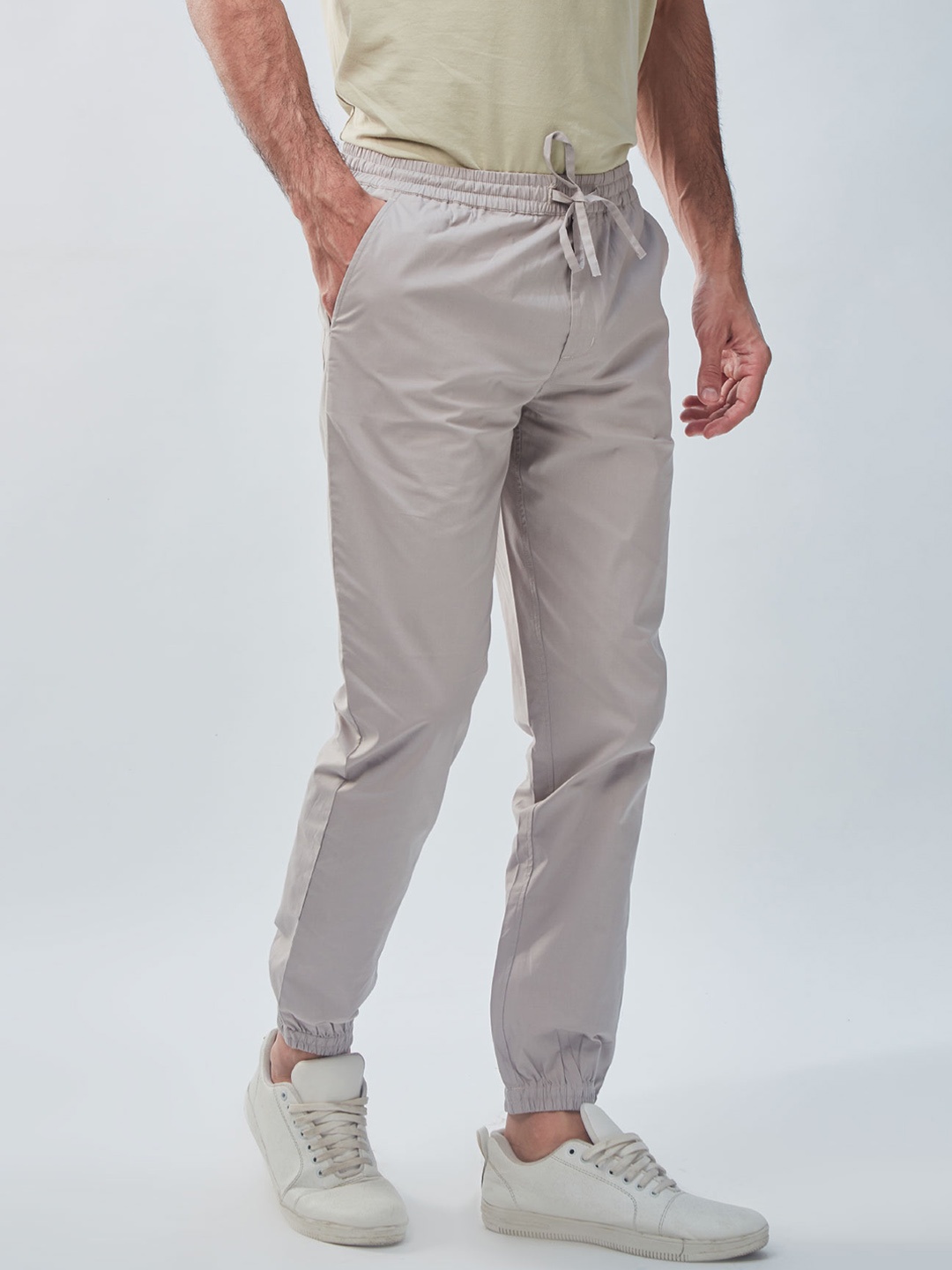 

Beyours Men Mid-Rise Classic Joggers Trousers, Beige