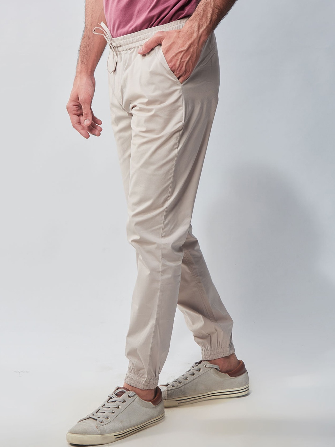 

Beyours Men Classic Joggers Trousers, Beige