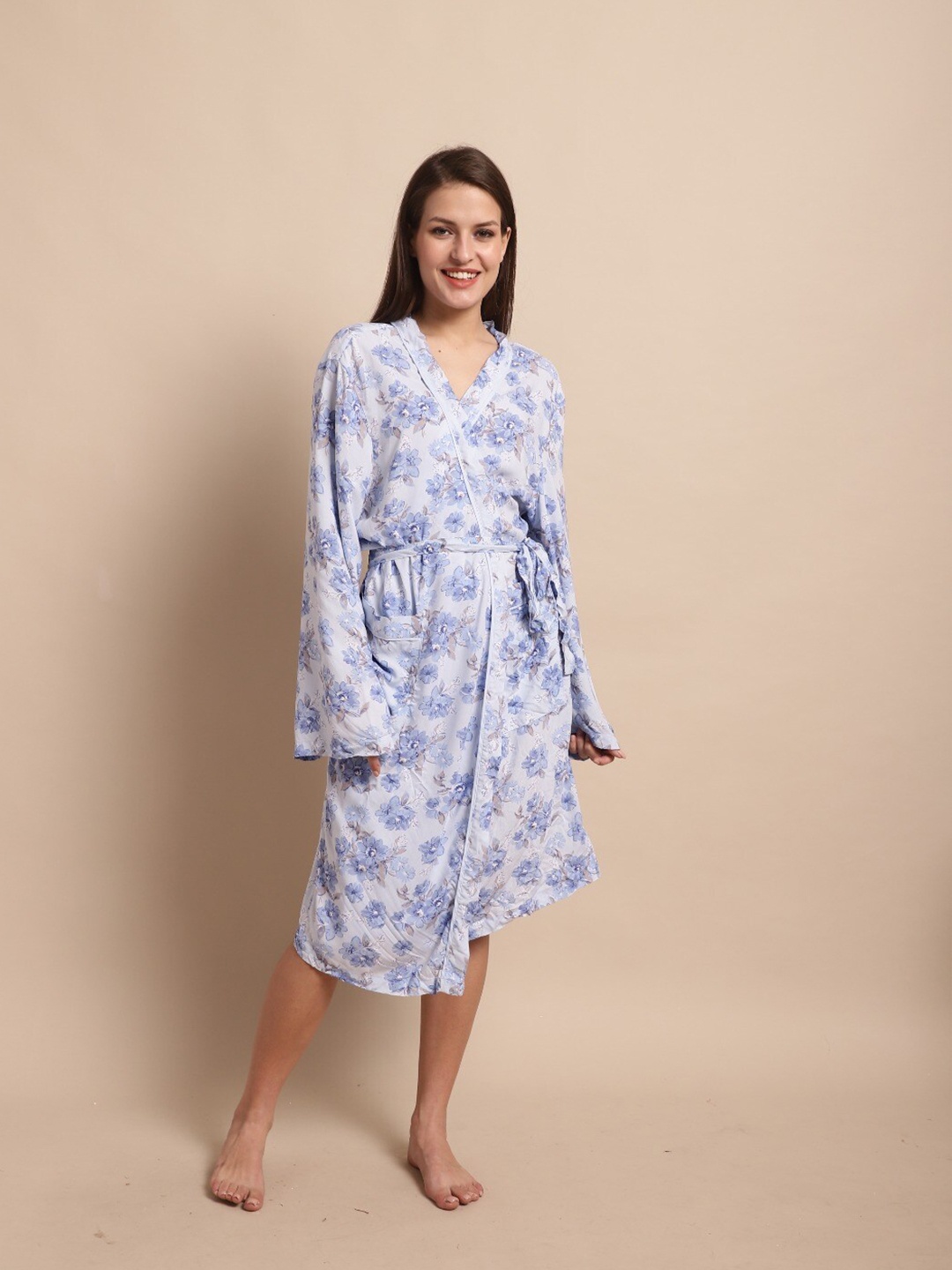 

NoBarr Floral Printed Bath Robe, White