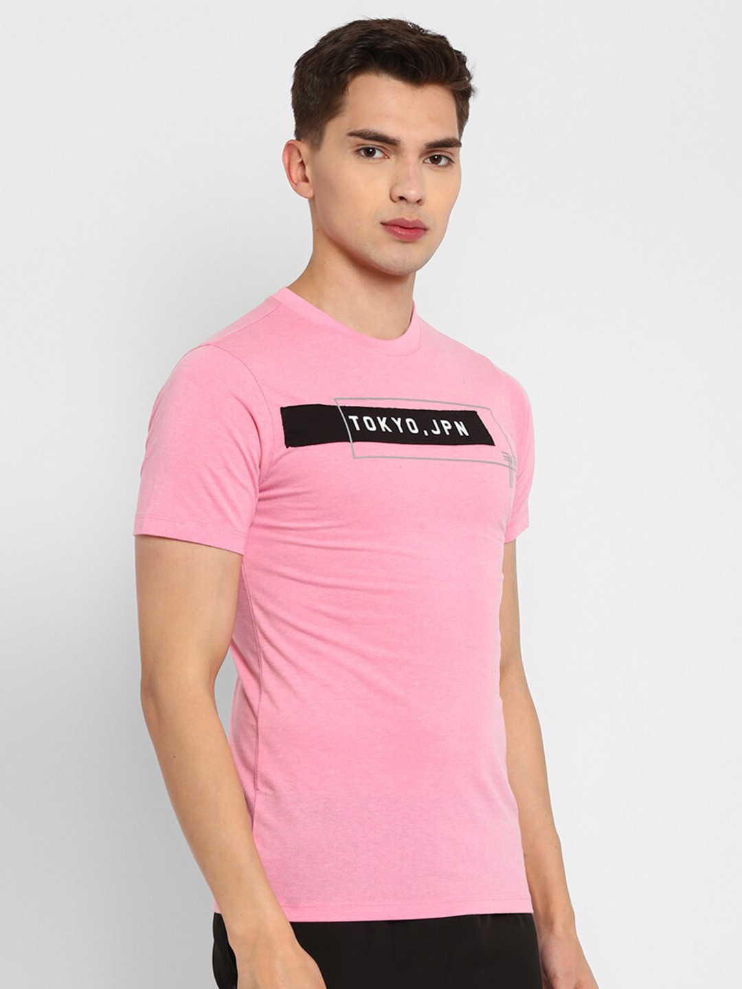 

Yuuki Typography Printed Antimicrobial Cotton T-shirt, Pink