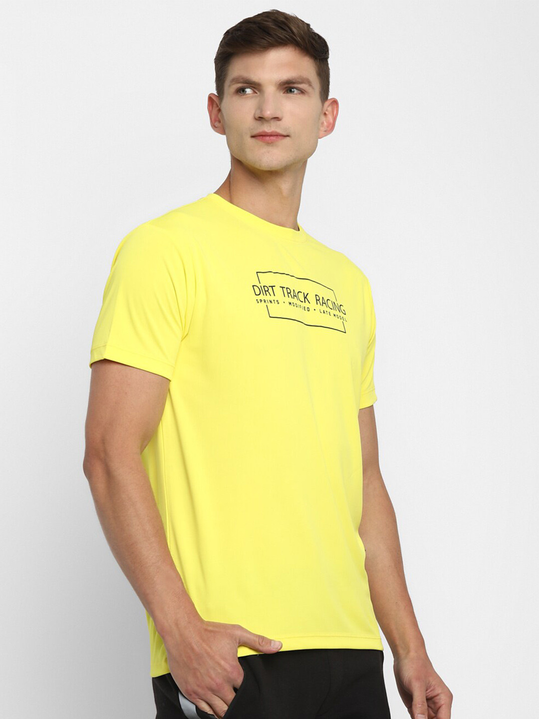 

Yuuki Typography Printed Antimicrobial Sports T-shirt, Yellow