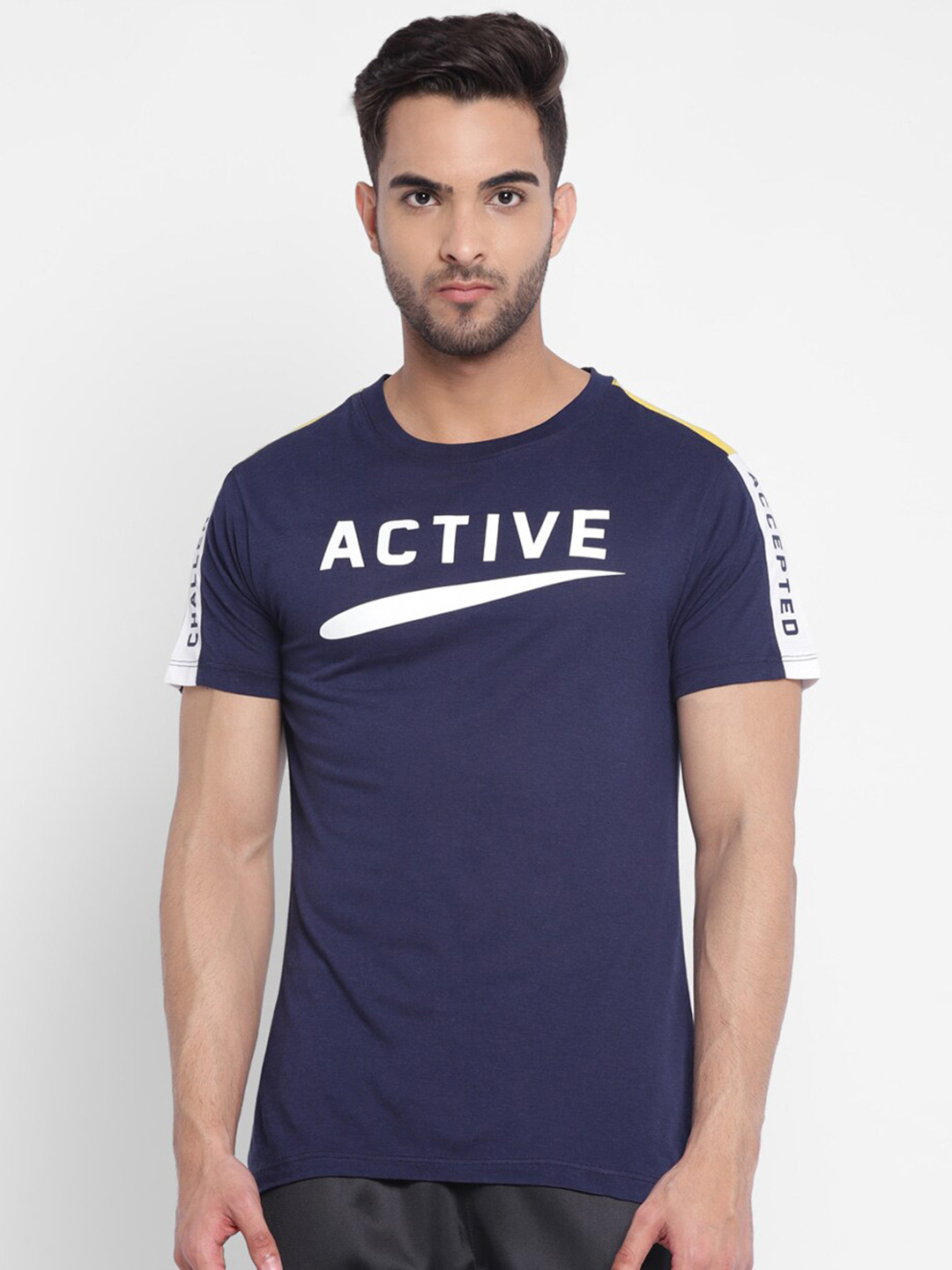 

Yuuki Typography Printed Antimicrobial Sports T-shirt, Navy blue
