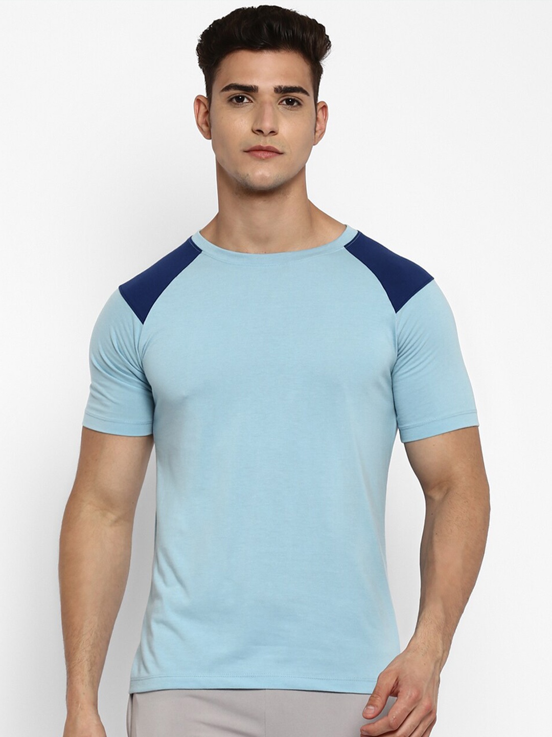 

Yuuki Reglan Sleeves Antimicrobial Sports T-shirt, Blue