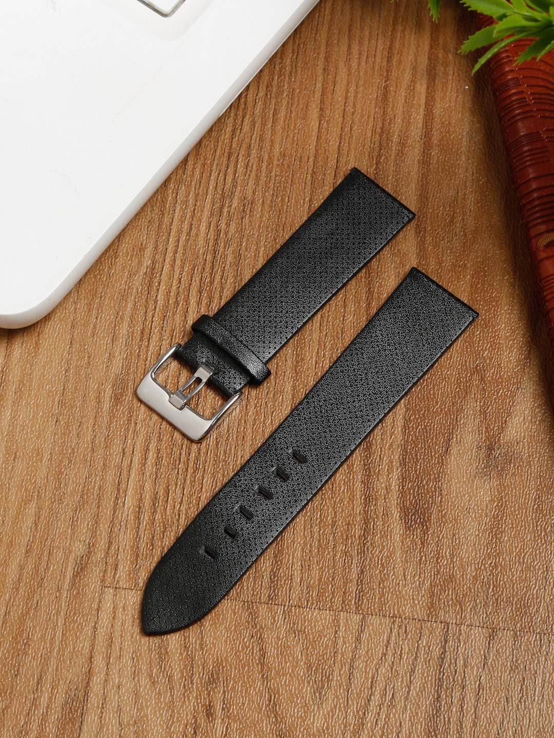 

Teakwood Leathers Men Leather Watch Strap, Black