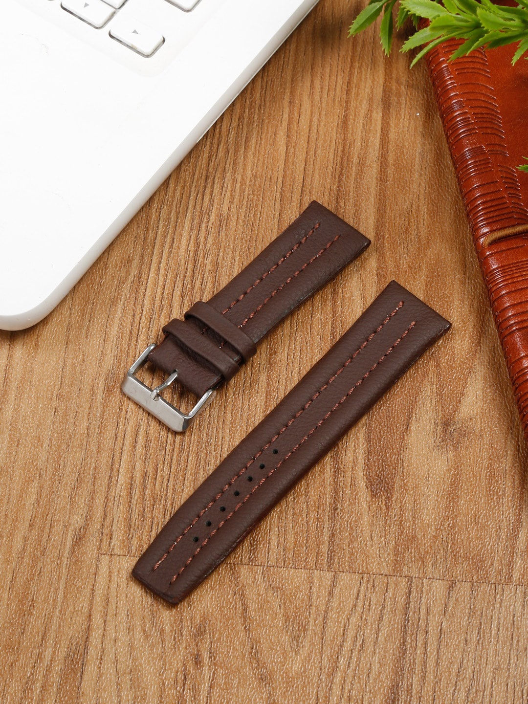 

Teakwood Leathers Men Flexible Lightweight Leather Watch Strap, Brown