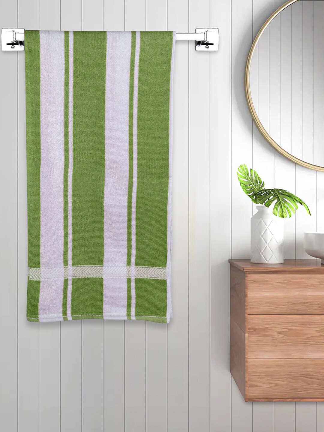 

FABINALIV Green & White Striped 450 GSM Cotton Bath Towel