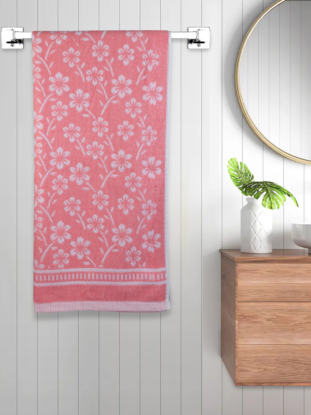 

FABINALIV Pink & Off White Printed 450 GSM Cotton Bath Towel