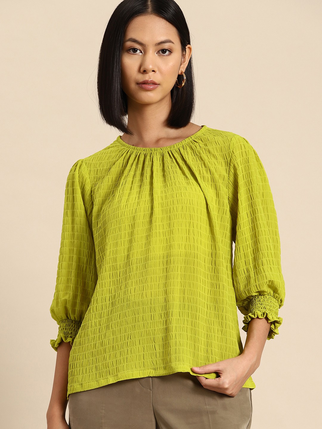 

all about you Textured Detail Puff Sleeves Top, Lime green